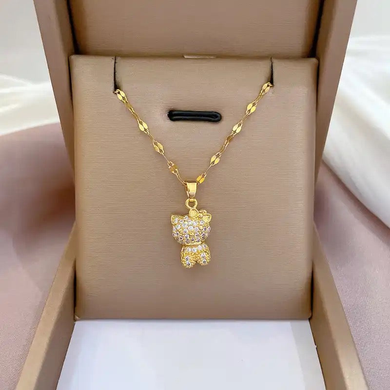 HK GOLD DIAMANTÉ NECKLACE